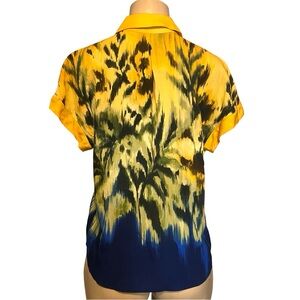 NWT MSRP $59 | Investments Petite Tropical Print Top, Vacation & Cruise